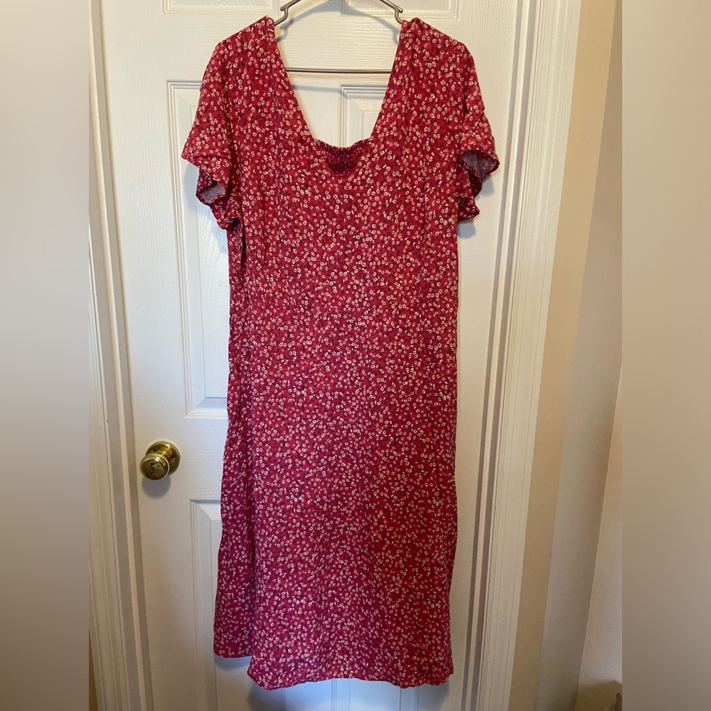 XXL Old Navy Pink Floral Midi with Flutter Sleeves